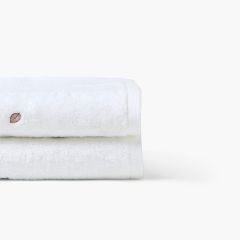 Махровий рушник для душу з бавовни та бамбукової віскози з вишивкою EQUINOXE II білий